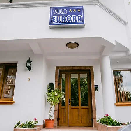Konukevi Pensiunea Europa 3*
